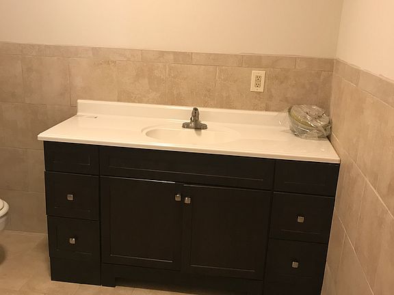5th image of 331 Paradise Cir