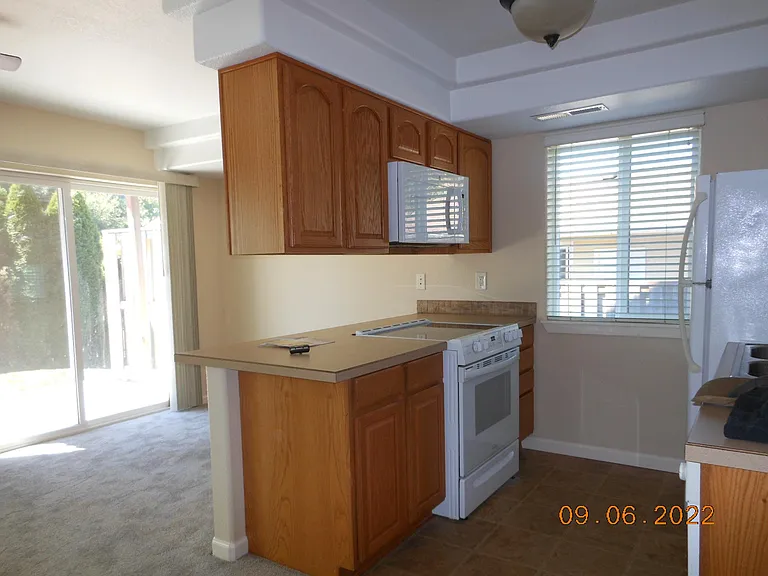 400 Walnut Way — Photo 17