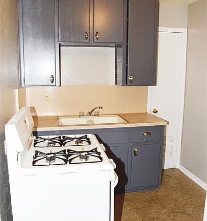 2nd image of 1217 N 8th St #10601517