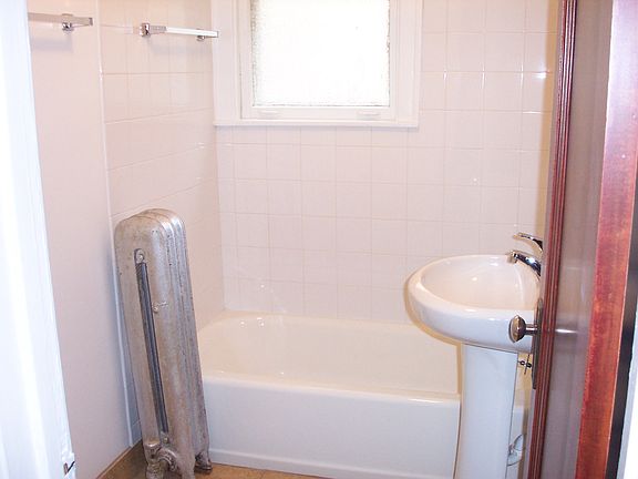 4th image of 4409 N Greenview Ave APT 1W
