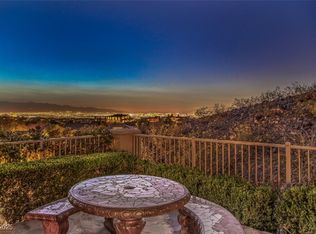 12 Gladewater Dr, Henderson, NV 89052