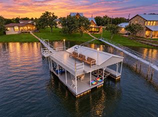 1012 Robin Ln, Graford, TX 76449