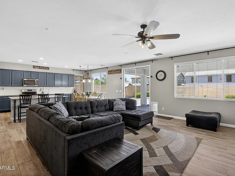 734 W Desert Seasons Dr — Photo 6