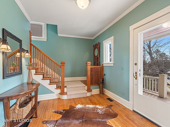2nd image of 665 Vine Ave