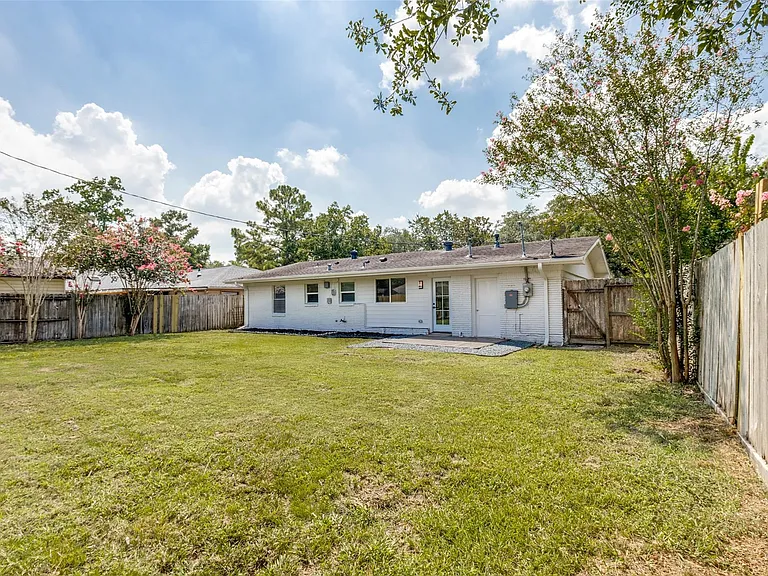 4034 Woodfin St — Photo 20