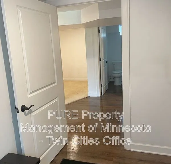 1130 Hallam Ave N — Photo 15