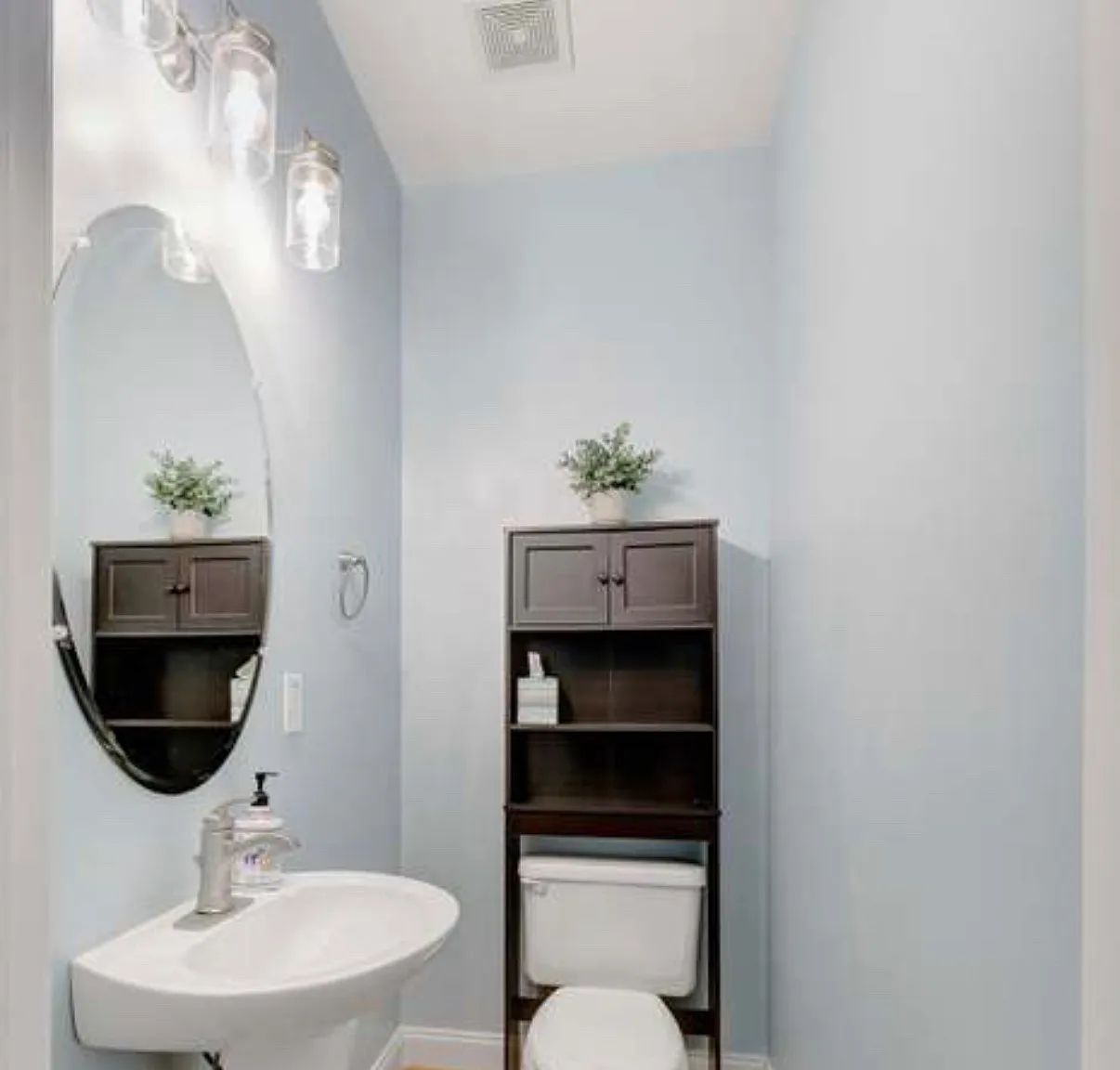 2 bed, 1216 sqft, $2,300 — Photo 4