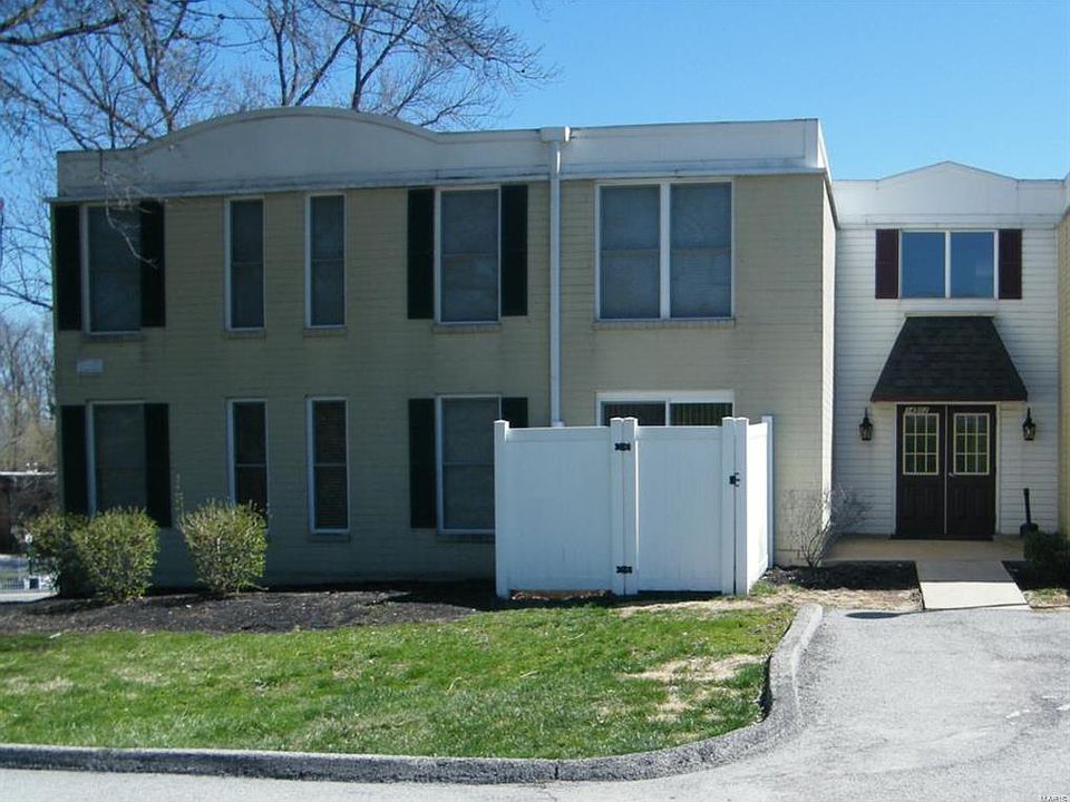 1st image of 14502 Cazado Dr APT C