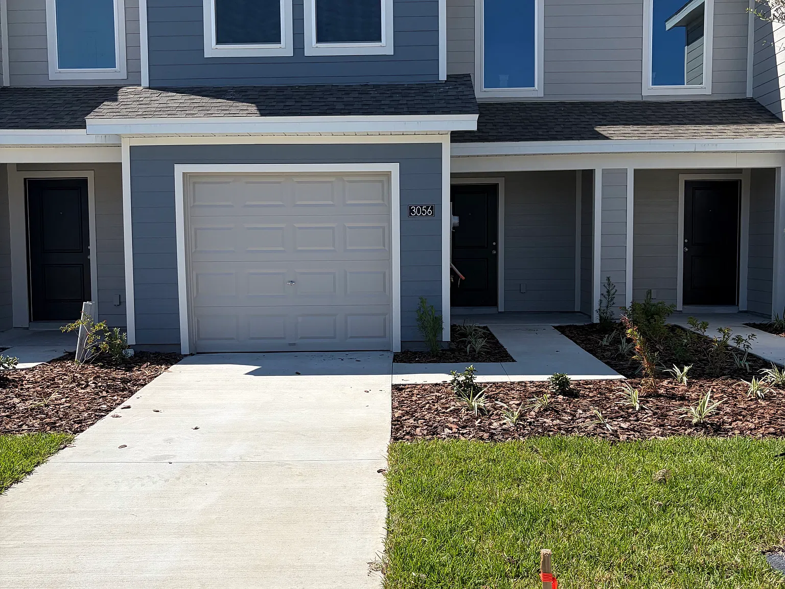 3 bed, 1386 sqft, $1,900 — Photo 1
