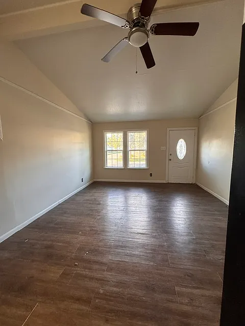 4 bed, 1340 sqft, $1,600 — Photo 4