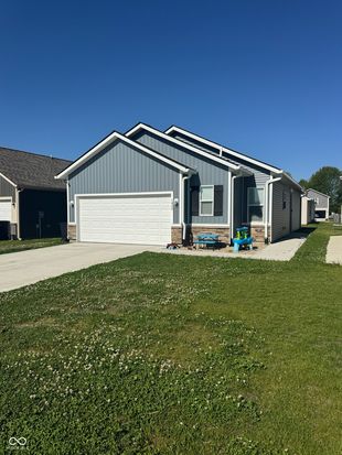 1430 Wigwam Ln, Martinsville, IN 46151