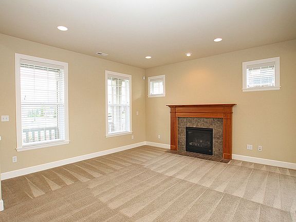 4th image of 1799 11th Ave NE