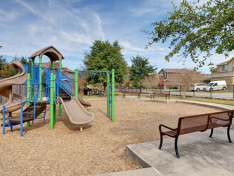 9205 Sweetgum Dr — Photo 30