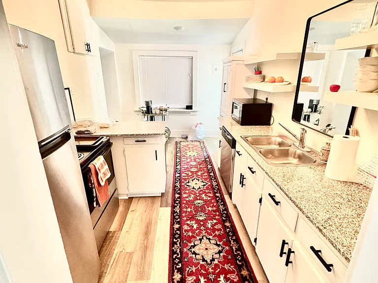 443 College Ave — Photo 10
