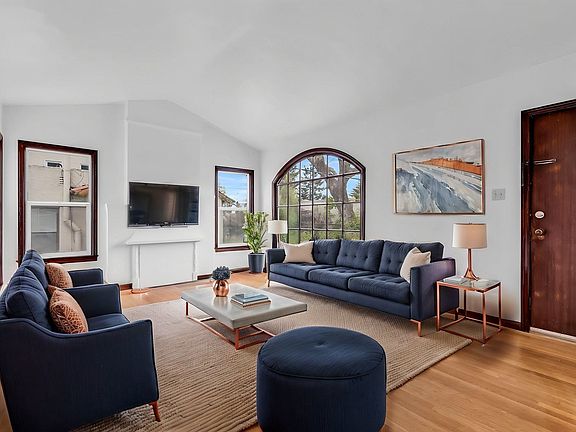 5th image of 2340 Virginia St