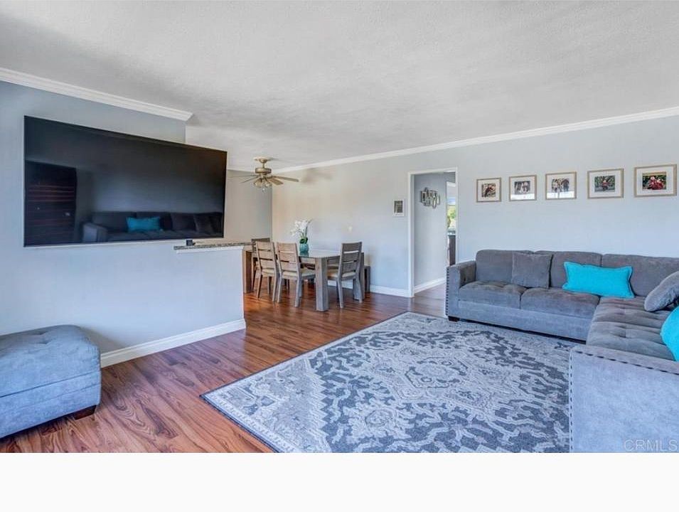 1st image of 620 E Lexington Ave E #16