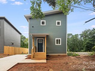 20 Oak Hill Dr, Asheville, NC 28806