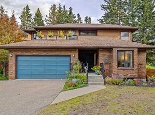 13 SW Riverview Pl, Canmore, AB T1W2B9