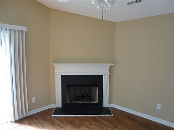 3rd image of 17 Yakutata Dr