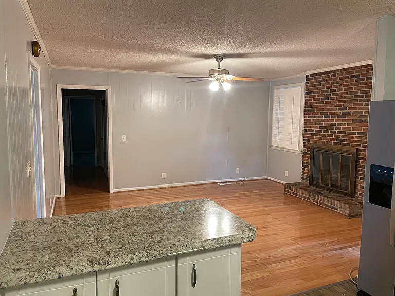 2817 Galesburg Dr — Photo 17