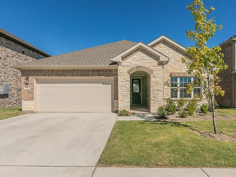 1504 Escondido Dr — Photo 1