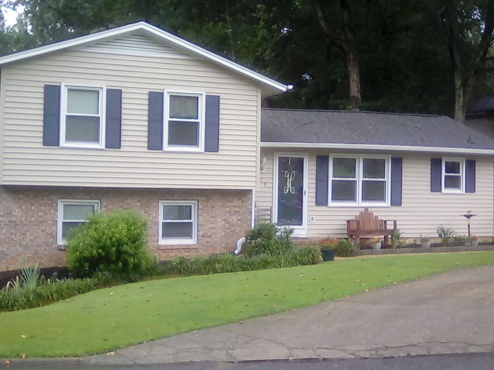 1st image of 528 Agewood Dr