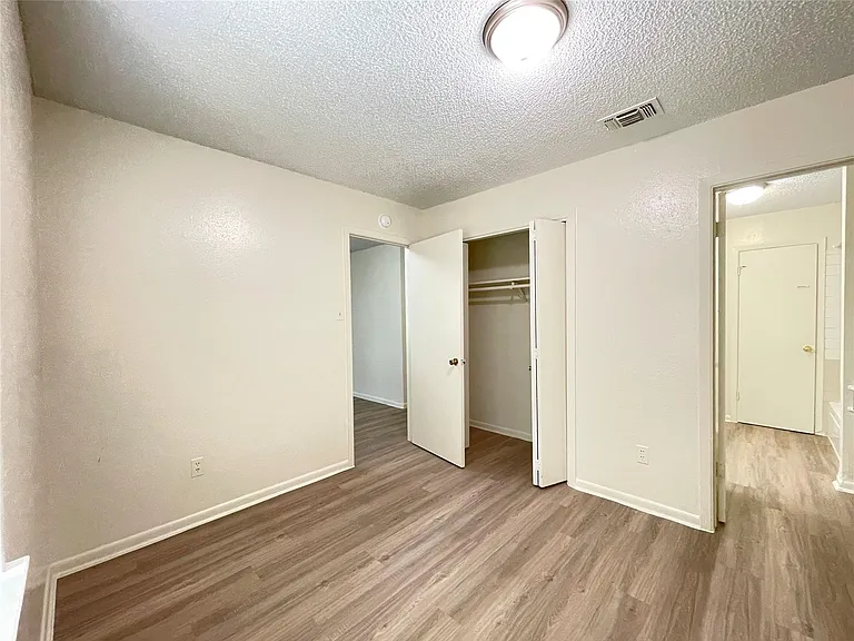 904 N Meadows Dr — Photo 15