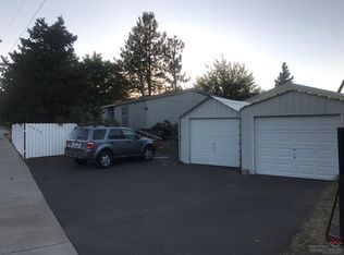 1610 NE Rumgay Ln, Bend, OR 97701