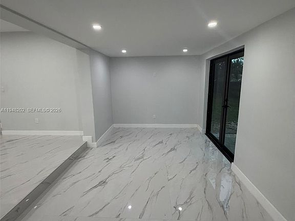 5th image of 1085 NW 191st St