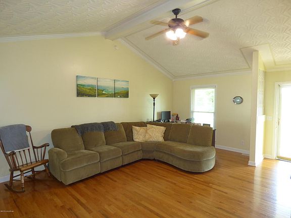 5th image of 706 Meadowland Trl
