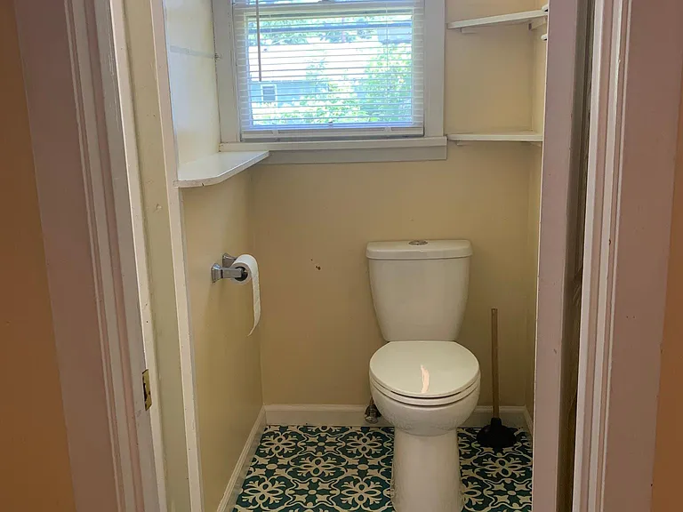 112 Louisa Blvd #1/2 — Photo 5