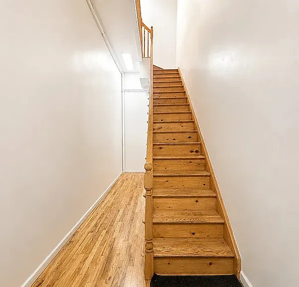 444 W 51st St #F3 — Photo 10