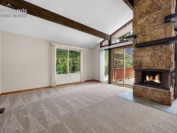 4th image of 8615 Chipita Park Rd