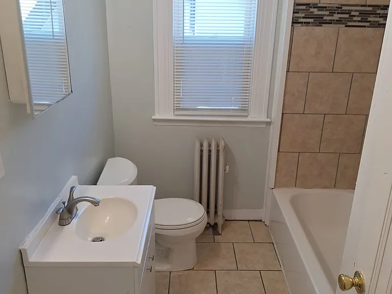 355 Sherman Ave #3 — Photo 8