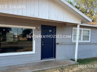 2721 E Colgate St, Lubbock, TX 79403