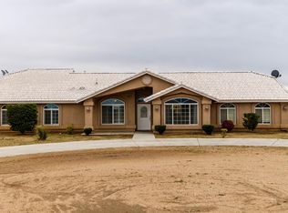8823 Vincent Dr, Oak Hills, CA 92344