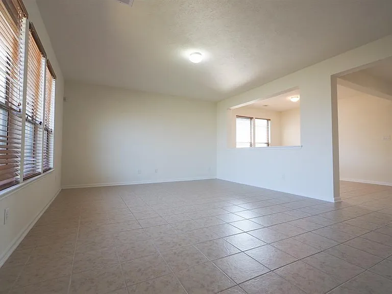 4426 S Vineyard Meadow Ln — Photo 7