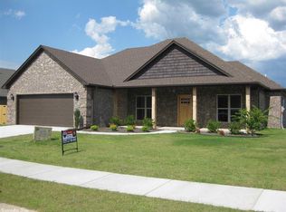 1740 Josh Dr, Conway, AR 72034