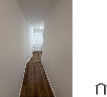 3rd image of 84 De Hart Ave #1