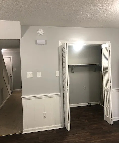 4400 Graceland Ct #4400 — Photo 33