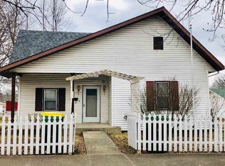 409 S Main St, Sullivan, IN 47882