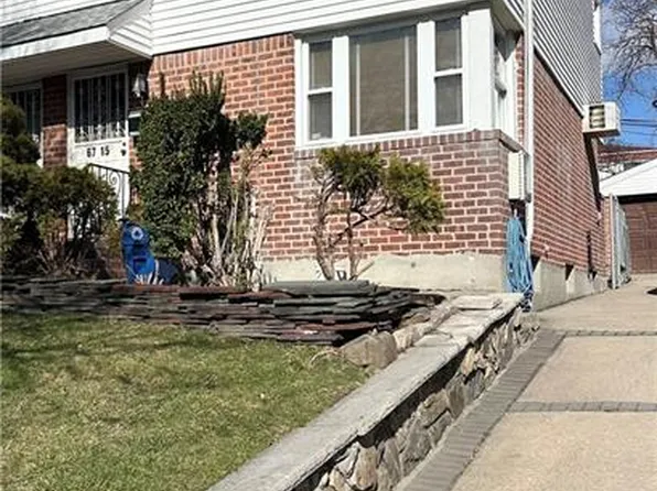 6715 215th St, Oakland Gardens, NY 11364