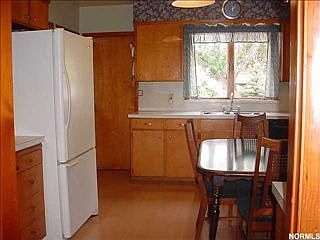 2nd image of 618 Hill Ave
