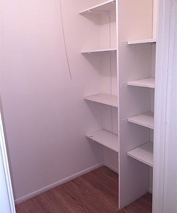 4th image of 1125 N Sterling Ave APT 217