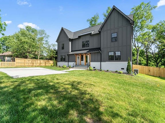 2nd image of 2301 Brittany Dr