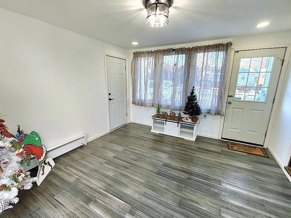 380 Albee St, Fitchburg, MA 01420 Zillow