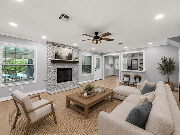3rd image of 2723 Stetson Ln