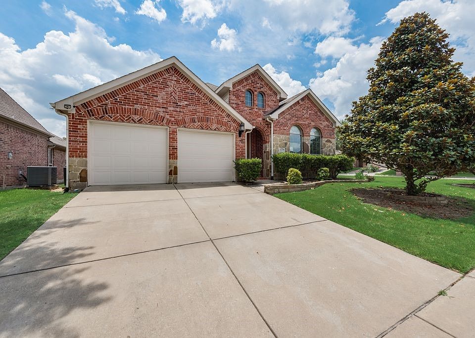 1st image of 817 Hardwood Dr