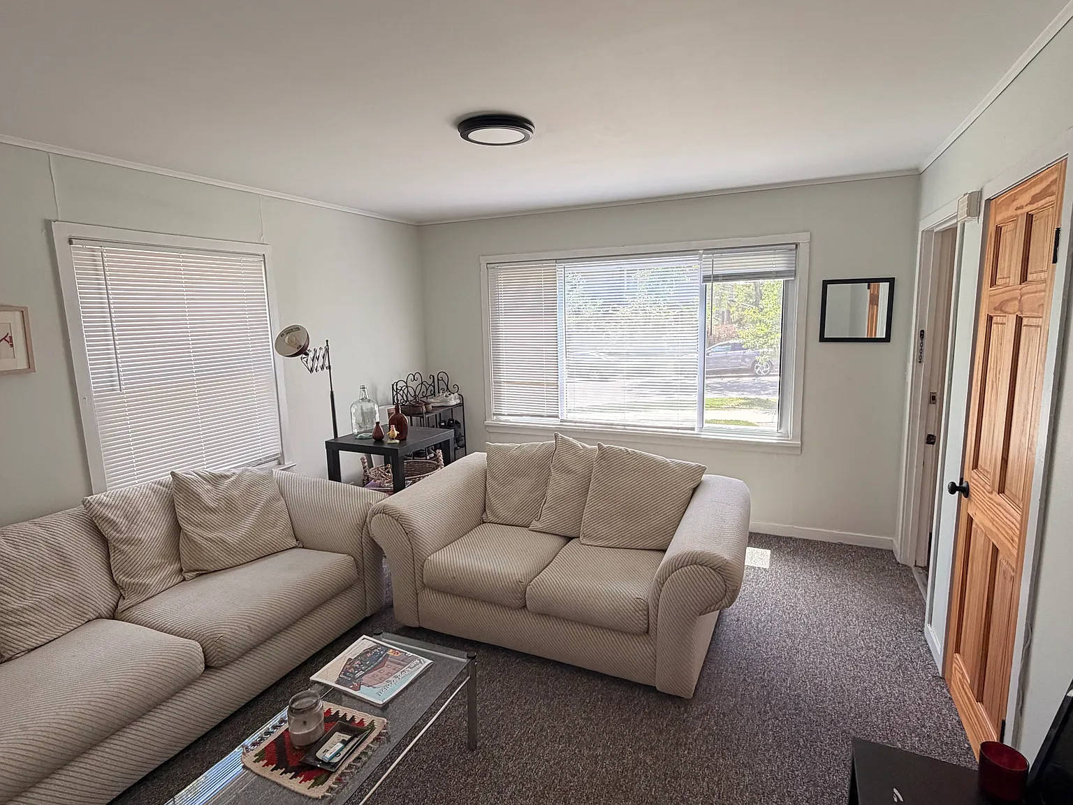 2 bed, 600 sqft, $2,100 — Photo 3