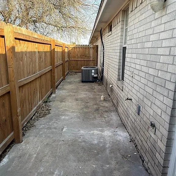 2209 Umbel St #C — Photo 9